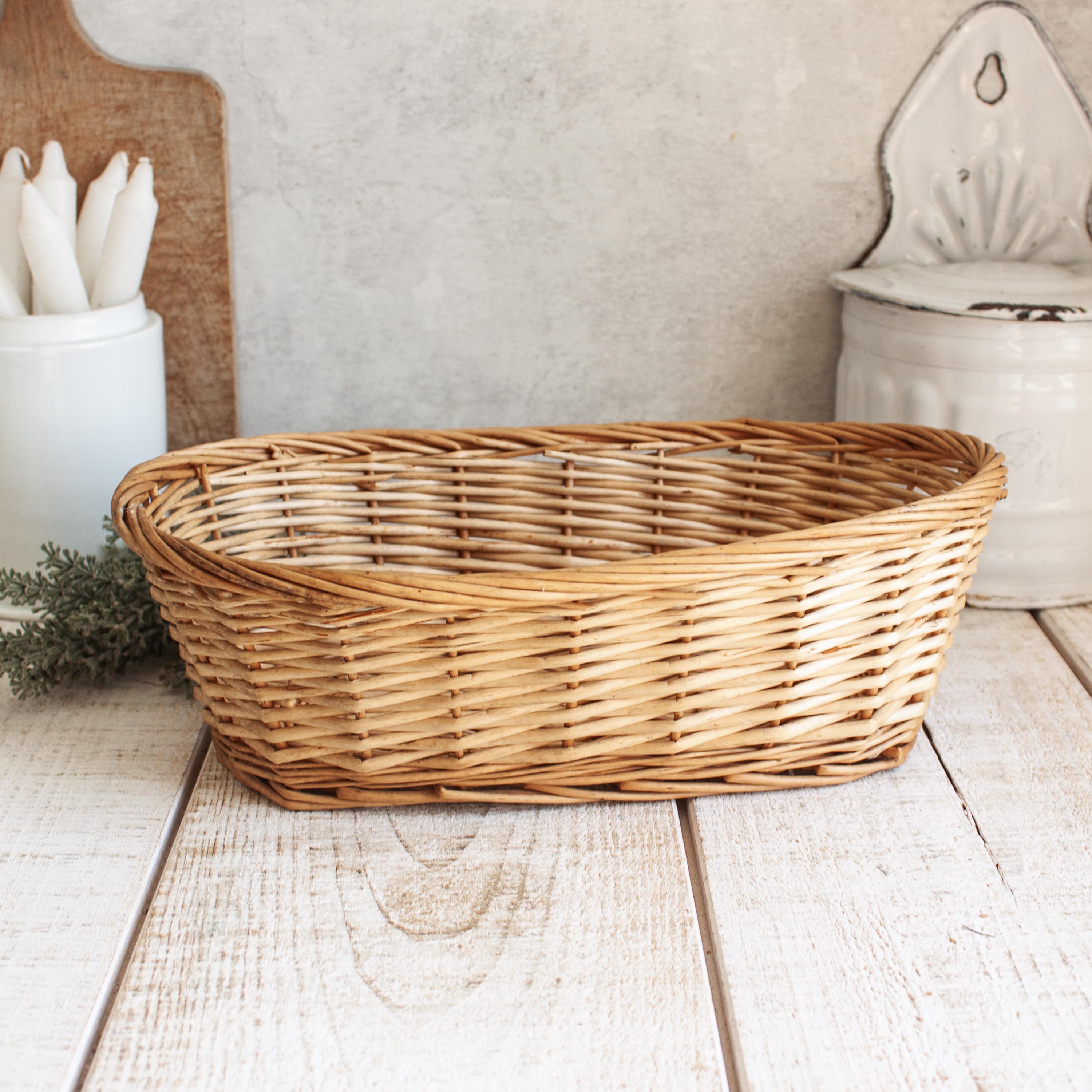 ナチュラルカラーの小さな楕円形のヴィンテージ籐バスケット - Etsy 日本