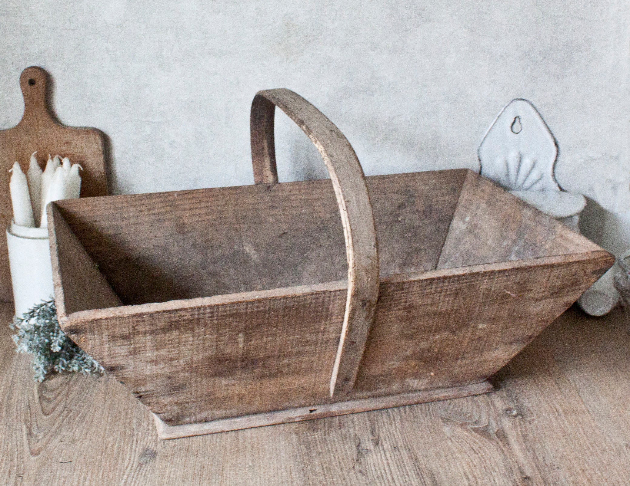 Grand Panier Rustique Ancien en Bois, Fabrication Artisanale
