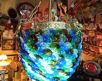 Lámpara de techo de latón con cuentas largas y flores europeas