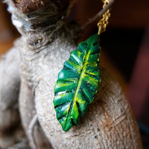 Green Leaf Necklace