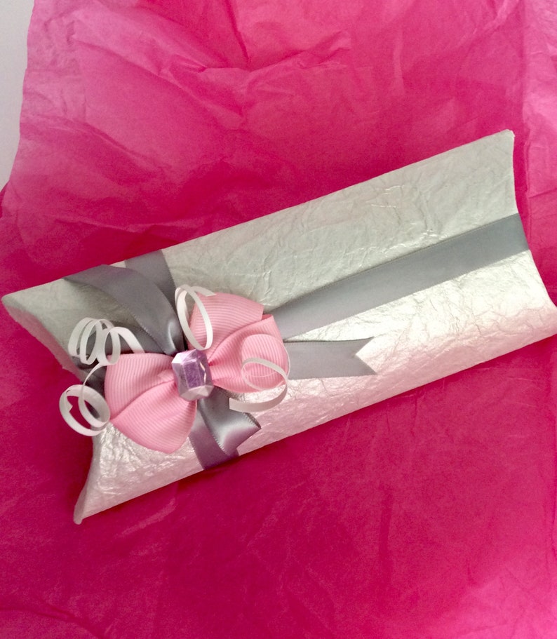 Set of 4 Party favor pillow box favor Custom made large pillow box