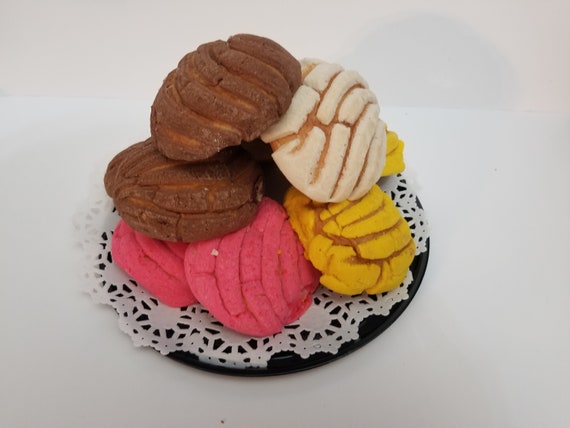 Ten Mini Conchas Mexican Sweet Bread Mini Sweet Bread 10 Count Diez Mini Conchas Pan de Huevo