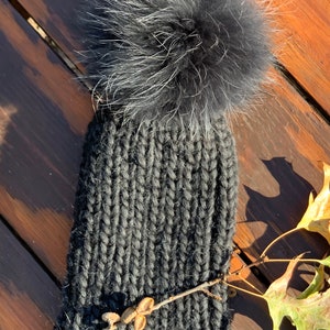 Women&#39;s/Kids Chunky Beanie Fur Pompom Winter Wool Hat  - 100% Wool Hat - Handmade Ribbed  Knitted Hat - Raccoon Pom Pom-READY TO SHIP - Gift