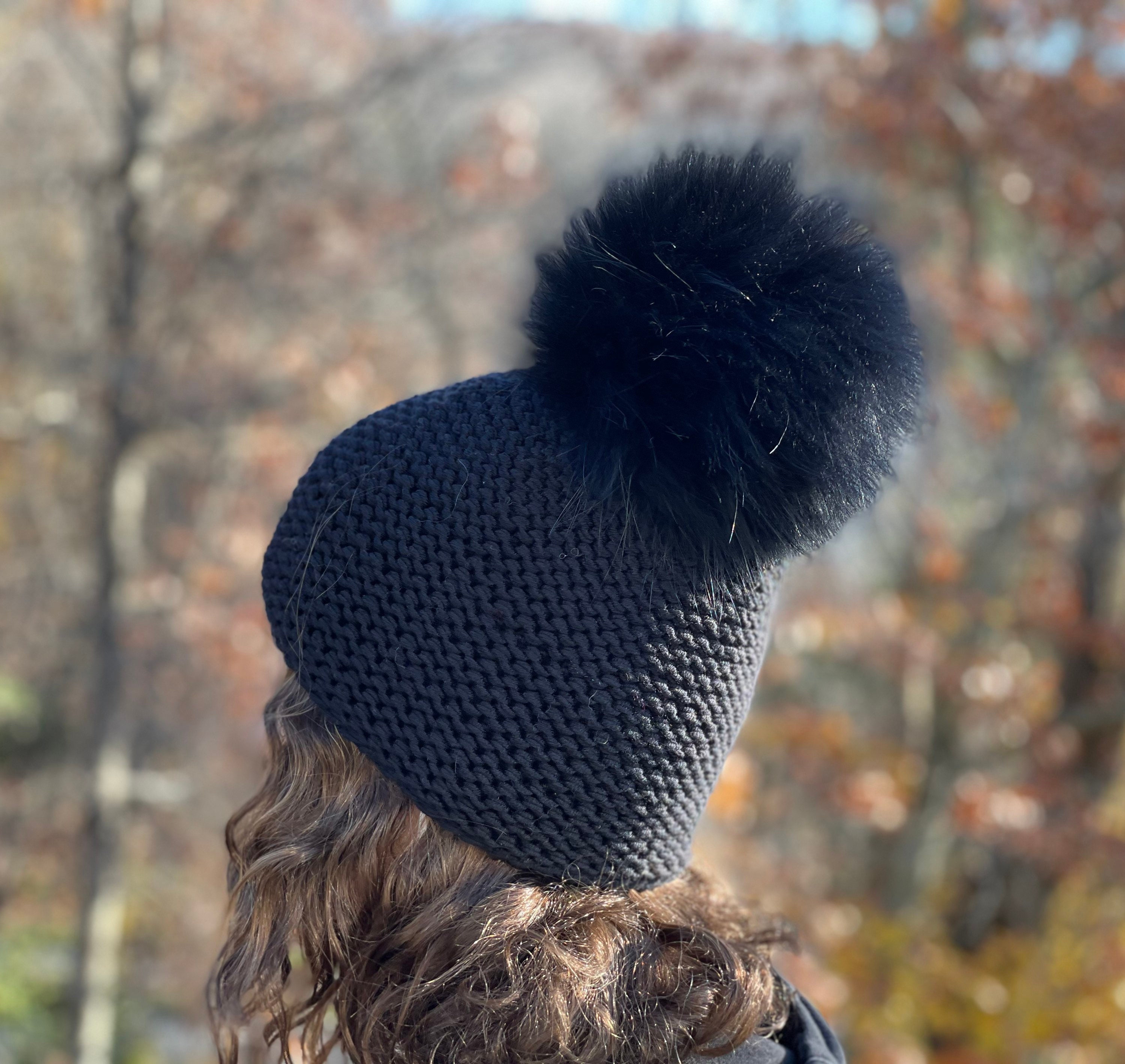 Fur Pom Pom Chunky Italian Knit Beanie in Black 950122_5900_03.jpg main image 2
