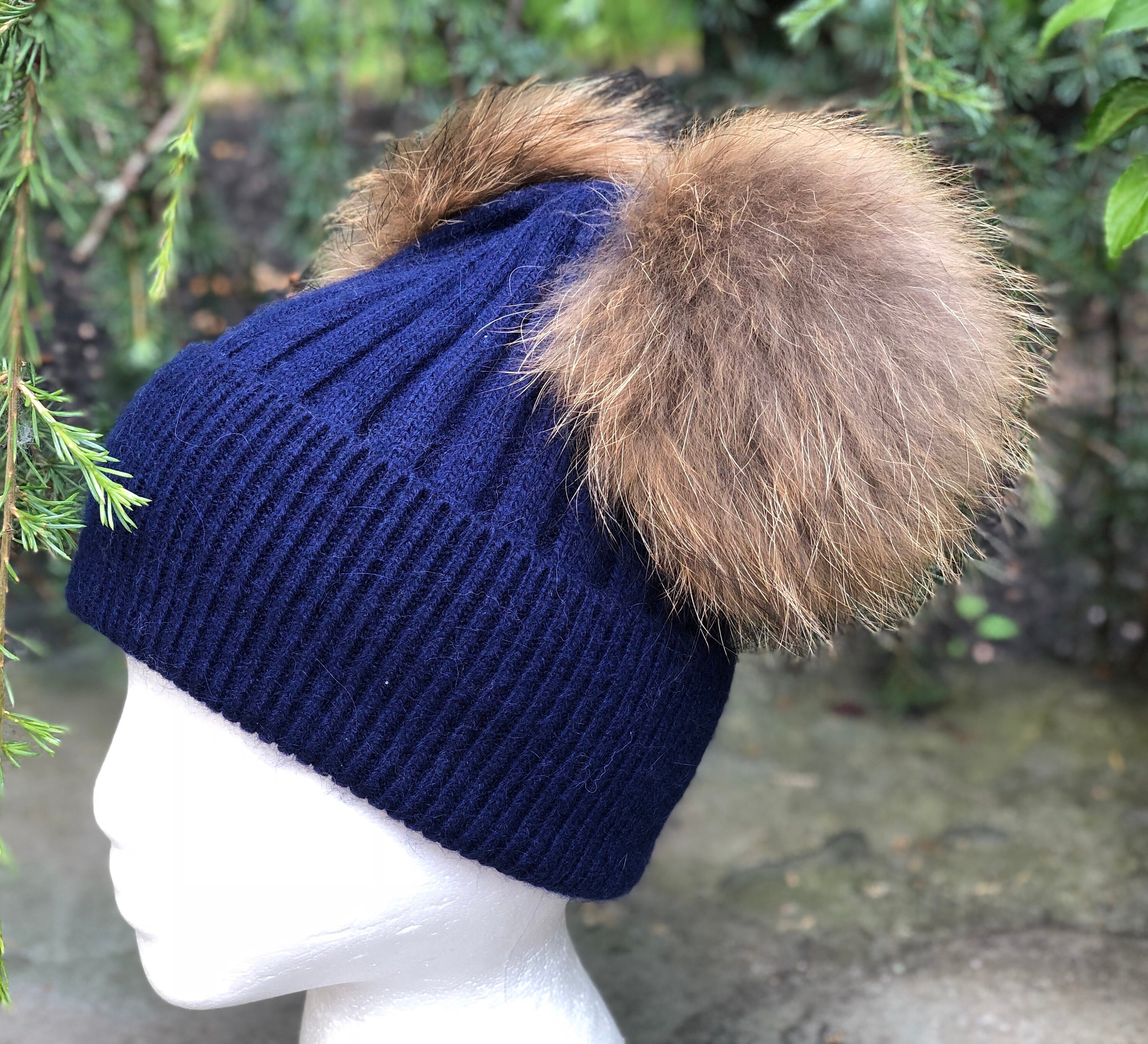 NWT CoG New York Knit Navy Blue Beanie with Brown Faux Fur Pom Pom, OSFA Women\'s The Lyric Navy Slouchy Beanie Hat with Finn Raccoon Pom Pom  main image 3