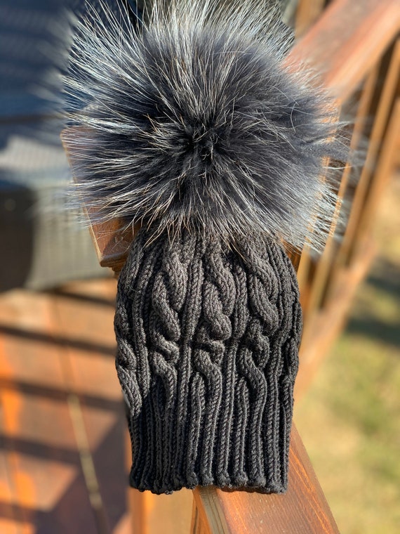 Cable Knit Ribbed Black Beanie Fur Pompom Hat - 100% Wool  display picture 3