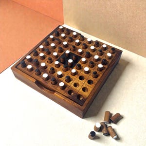 Gioco da tavolo Reversi Monkey Pod in legno, realizzato a mano – Gioco di strategia portatile, decorazione vintage, CC-031