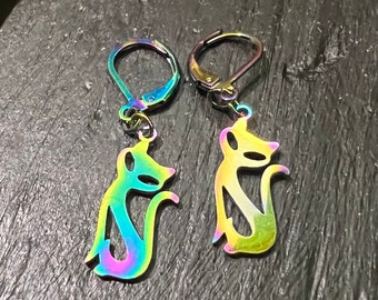 Pendientes de gato iridiscentes: cierre de palanca de acero inoxidable hipoalergénico