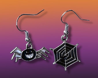 Lindos pendientes de Halloween desiguales - Happy Vampire Spider with Web - Spooky Gift Idea para el 31 de octubre