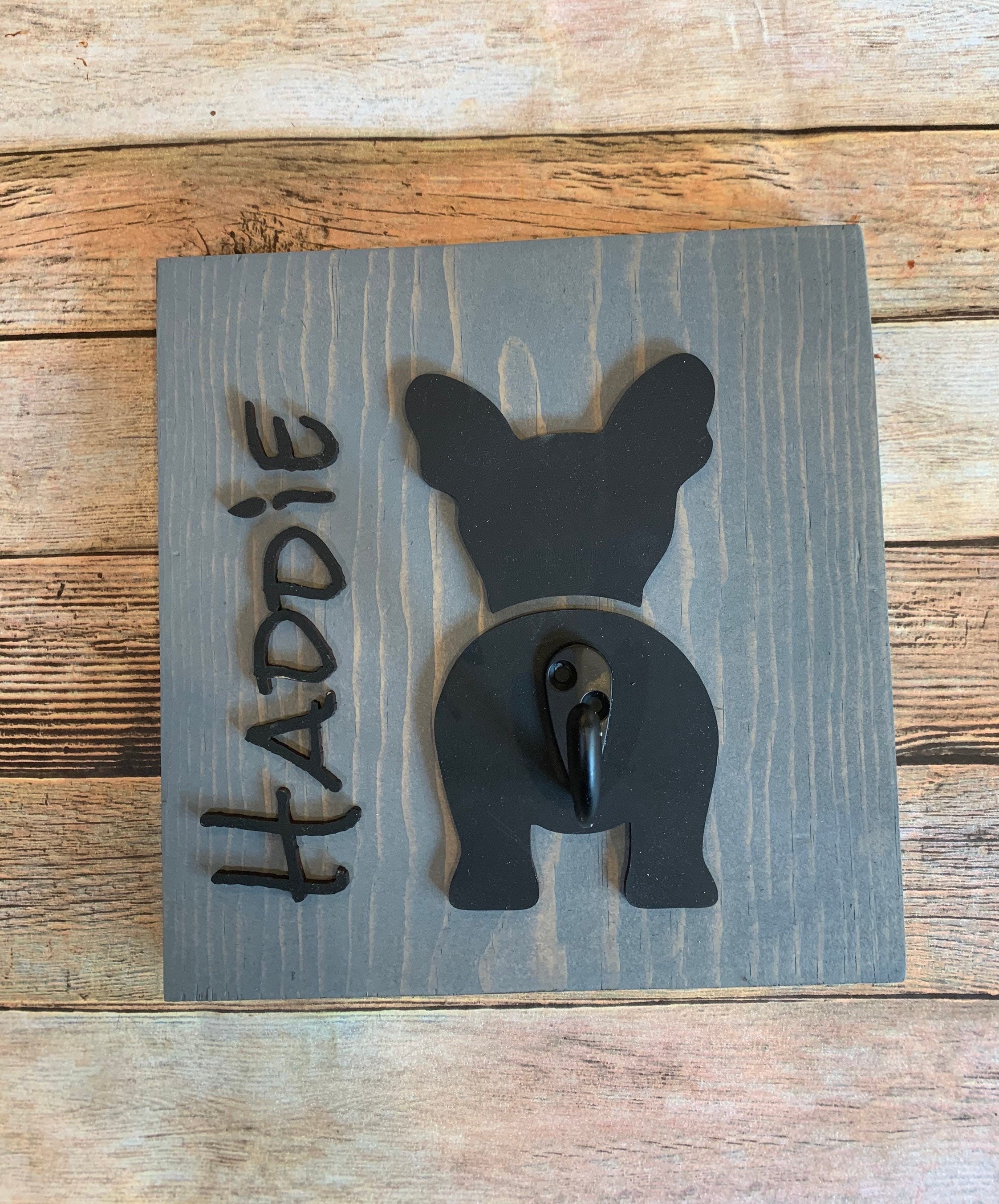 personalized leash holder