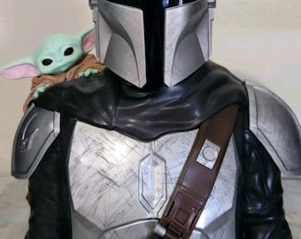 Star Wars Mandalorian & Grogu Action Figure Set - Silver and Green popcorn bucket