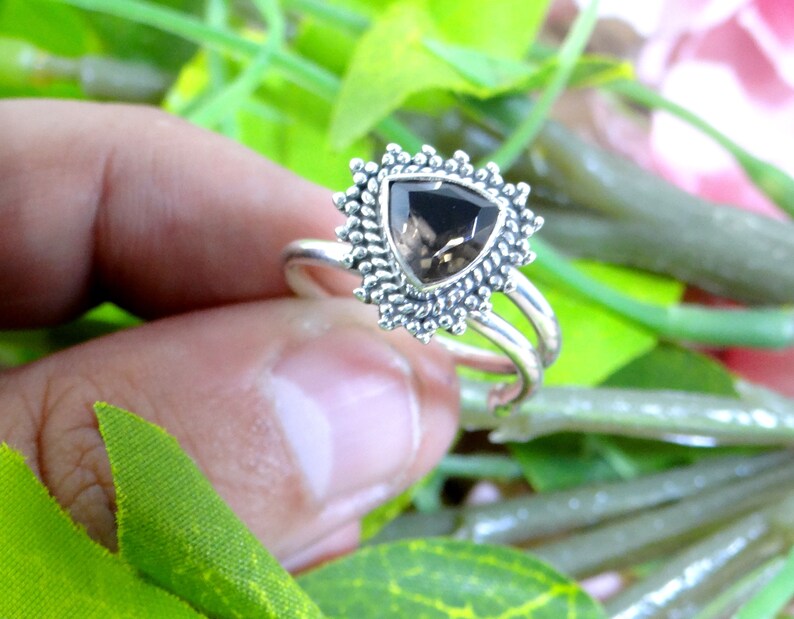 LABRADORITE ring 925 Silver RingBlue color ringHandmade ringGift for hergift for momBirthday GiftDainty RingFebruary Birthstone.