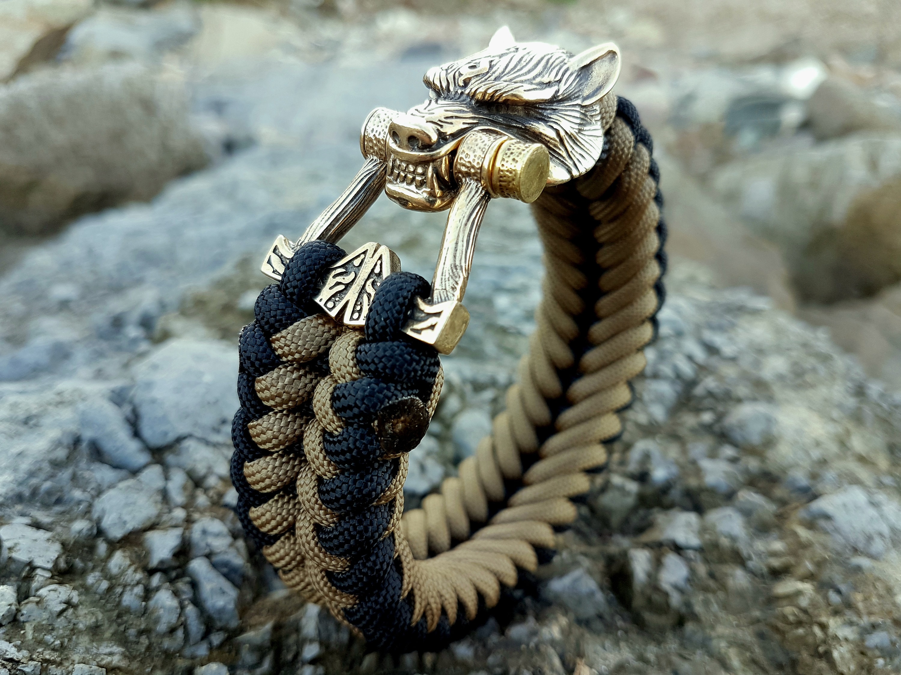 Wolf Head Clasp Paracord Bracelet Braided With Coyote Brown Etsy