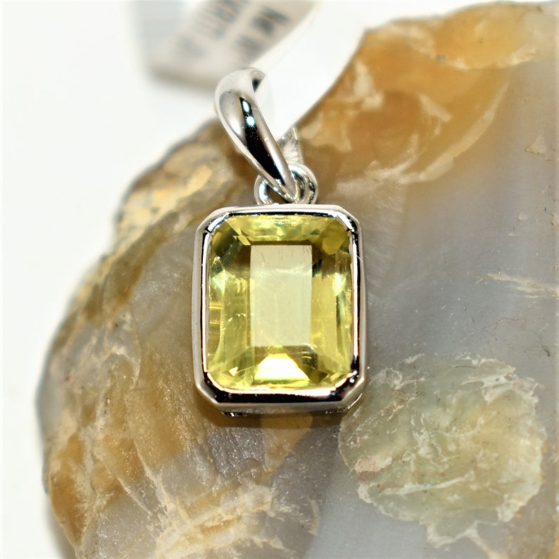 Beautiful Elite Cut Lemon Topaz Silver White Gold Plated Pendant Love Valentine 2021 Propose Handmade Design Sale