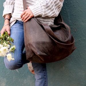 Zipper Hobo bag, Vintage leather bag, Handcrafted Leather Bag, Antique Leather Women, Vintage brown leather bags, large leather Tami Bag TBM