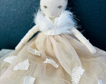 Pottery Barn Kids Monique Lhuillier Skylar Designer Doll 18