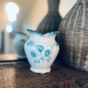 Dresden Vase - Etsy