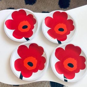 Marimekko Unikko Red Melamine Plates Zack Designs Set of 4 Red