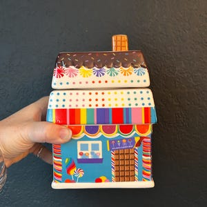 Dylans Candy Bar Gingerbread House Pote de cerâmica para biscoitos