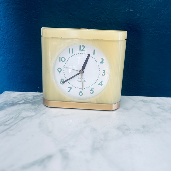 Westclox "Big Ben Twilight"  Alarm Clock Yellow Model 43002