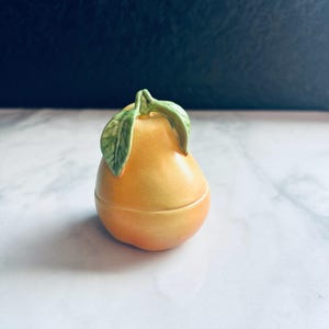 Villeroy and boch Gallo Design pear trinket box 3” h porcelain