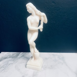 Aphrodite Goddess of Love Greek Roman Alabaster Figurine 9.25&quot; H