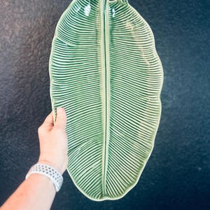 Bordallo Pinheiro large banana leaf 19” x 11” Portugal Platter tray pottery