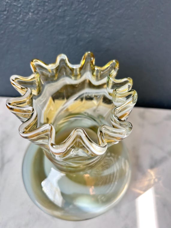 花柄陶磁器フリルエッジ花瓶 花柄陶磁器フリルエッジ花瓶 202402 EXHIBITION HOME