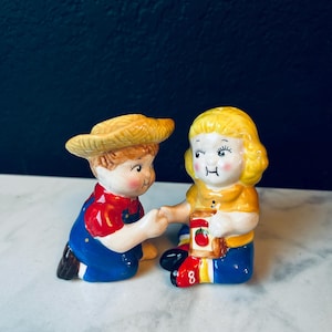 Campbells Soup Kids Salt & Pepper Set Ceramic Farm Boy and girl 3” h
