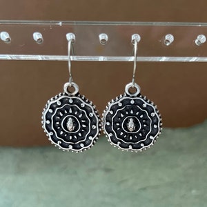 Silver Mandala Earrings, Silver dangle earrings, hippie dangle earrings, bohemian drop earrings, boho earrings
