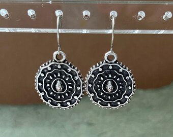Silver Mandala Earrings, Silver dangle earrings, hippie dangle earrings, bohemian drop earrings, boho earrings