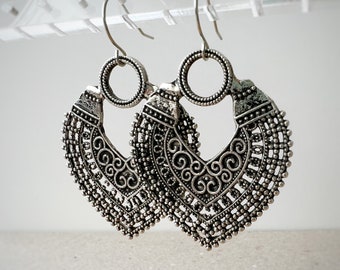 Silver Dangle Earrings, Beaded Earrings, Hippie Earrings,  Boho Jewelry, Boho Earrings, Silver Dangle Earrings