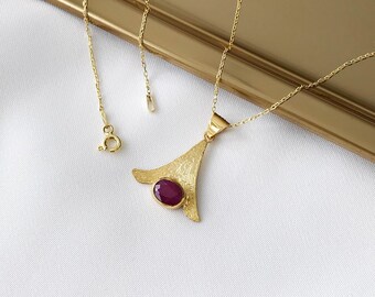 Sterling Silver 925 Genuine Ruby Triangle Necklace  / Gold Plated Silver Oval Cut Ruby/Handmade Ruby Pendant Necklace/ Ruby Necklace