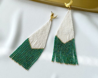 Green Boho beaded earrings, long beaded earrings, beaded fringe earrings, handwoven beaded earrings
