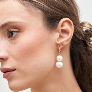 Pearl Earrings, Dainty Pearl Earrings, Gold Pearl Earrings, Bridesmaid Earrings Gifts