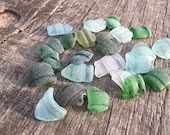 Set of 25 bootle lips sea glass Colorfull sea glass Size quot 0.8-1.0 quot jewelry making, art, mosaic making etc. (i39)