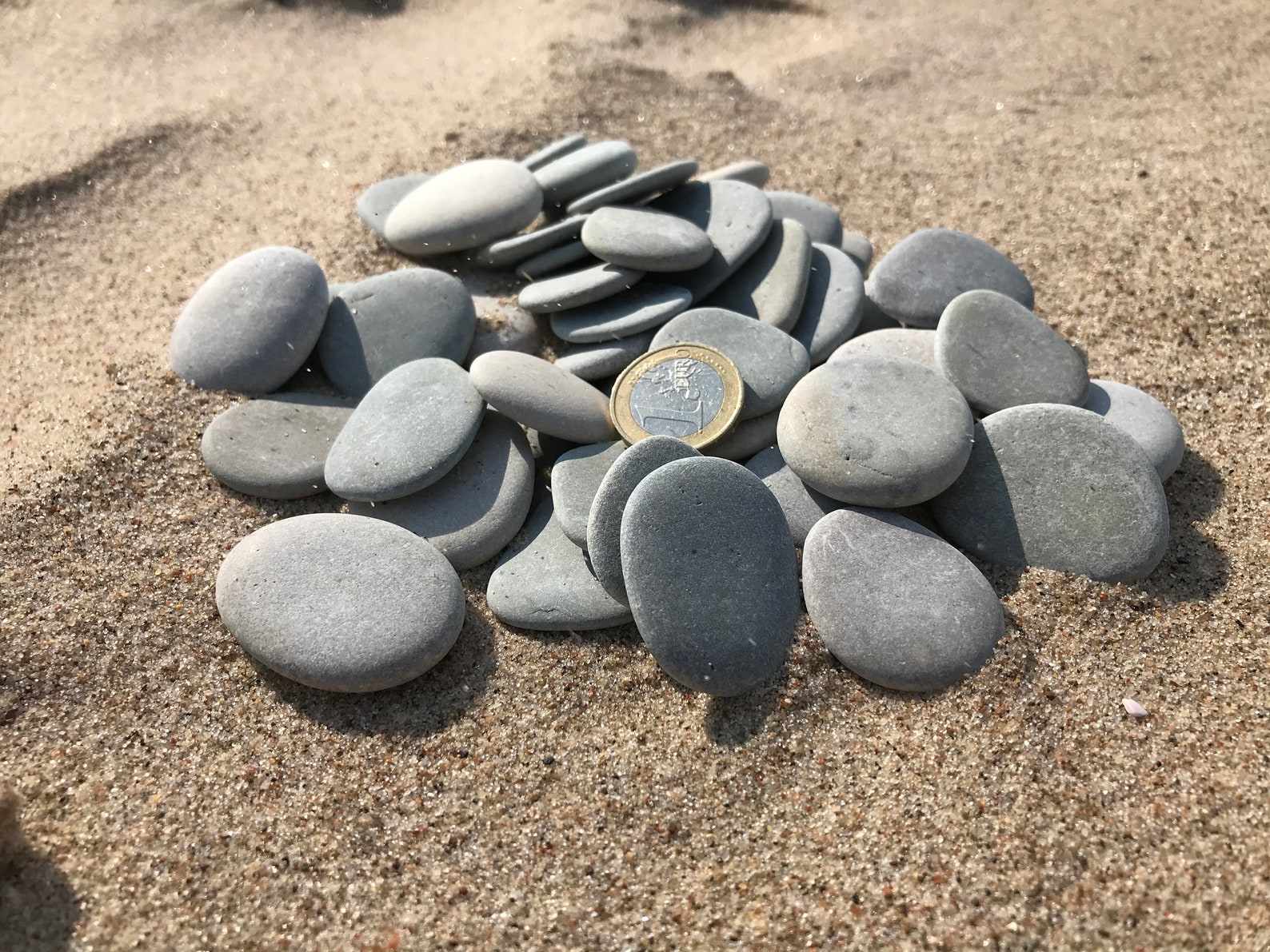 50 pieces beach stones 1.01.4/2.53.5cm Natural flat beach Etsy