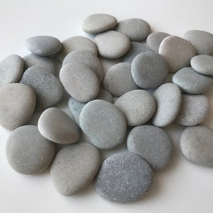 30 pieces beach stones 1.2-1.4/3.0-3.5cm Natural flat beach Pebbles Small Sea Stones From Baltic Sea,Pebble Art Supply3