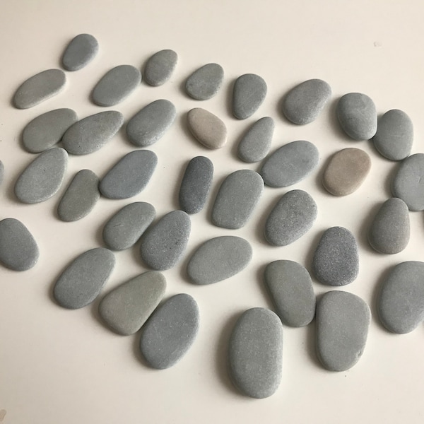 Elongated natural small beach pebbles Beach stones Art supplies Flat beach stones sticks Oblong beach pebbles (2.7-4.0cm/1.1-1.6)