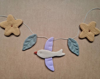 Muslin garland / bird / flowers / leaves