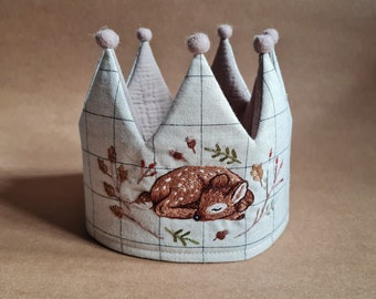 Birthday crown / Embroidered birthday crown / Fabric crown / Embroidery / Cotton linen / Deer / Forest animals / embroidery / Muslin