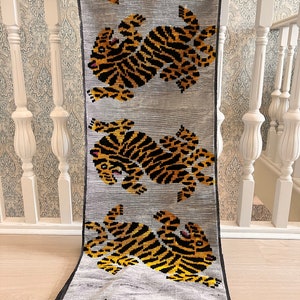Hand-dyed Tiger Ikat Velvet,  Width 47 cm, Velvet Ikat Fabric, Design Fabric, Handvowen Ikat, By the yard, Uzbek Fabric, Upholstery,Bakhmal