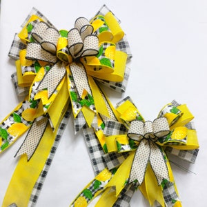 Lemons with Dots, Check and Yellow Wreath Bow