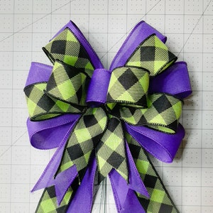 Halloween Bow, Purple and Green Diagonal Plaid, Size small