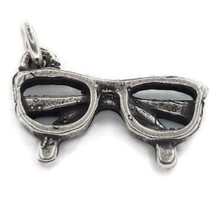 Glasses Pendant Charm .925 Sterling Silver.