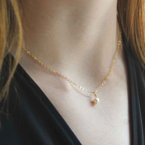 14k Gold Filled Floating Pearl Necklace, dainty pearl choker, single pearl layering necklace, Bridal Necklace Wedding Gifts, Birthday Gift