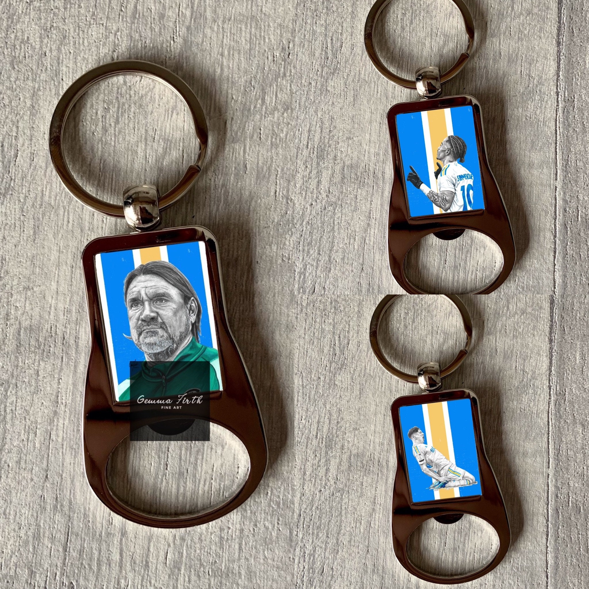 Official Leeds United FC Double-Sided Keyring - Football Club Gift & Merchandise
