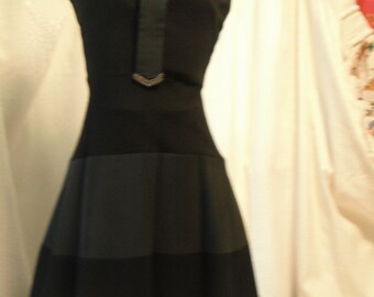 Little Black dress-vintage and Adorable-SZ-5,6,7