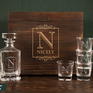 Whiskey Decanter Anniversary Gifts for Boyfriend, Gift for Husband Anniversary, Bourbon Decanter for Men, Etched Decanter, Whiskey Glasses