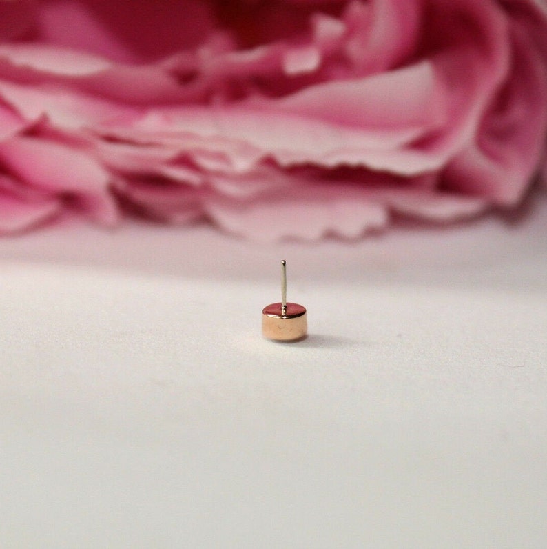 Body Jewelry Piercing 14g or 16g Internally Threaded pins 14K Solid Yellow Rose White Gold Bezel With Real Opal 25g Threadless pin